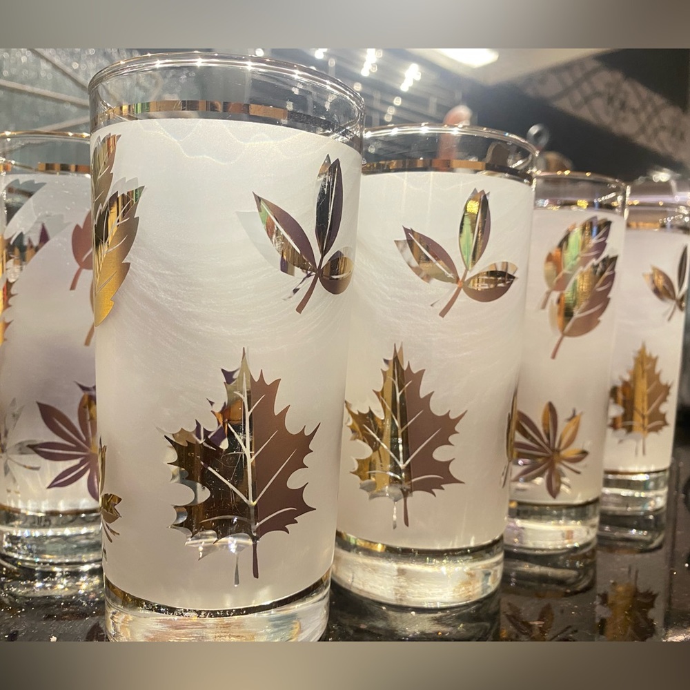 Set of 8 Vintage 60’s? Libbey gold frosted leaf highball glasses
